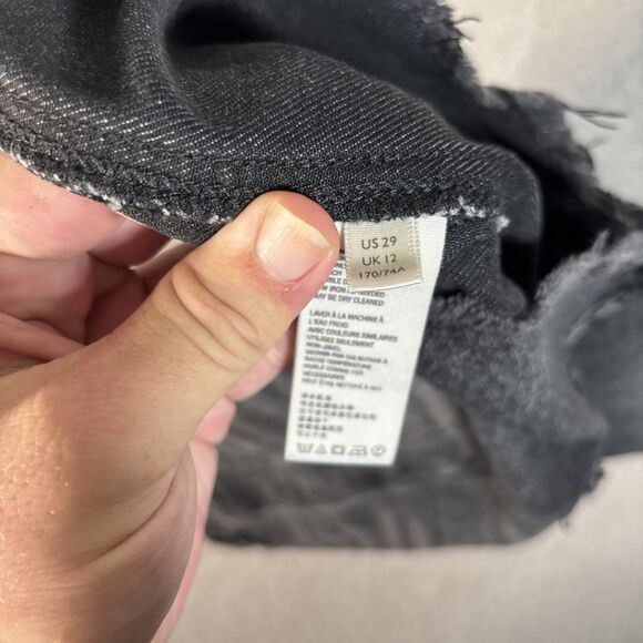 We The Free Women’s Size 29 Brea Cut-Off Black Denim Skirt Raw Hem Whiskers - Picture 13 of 14